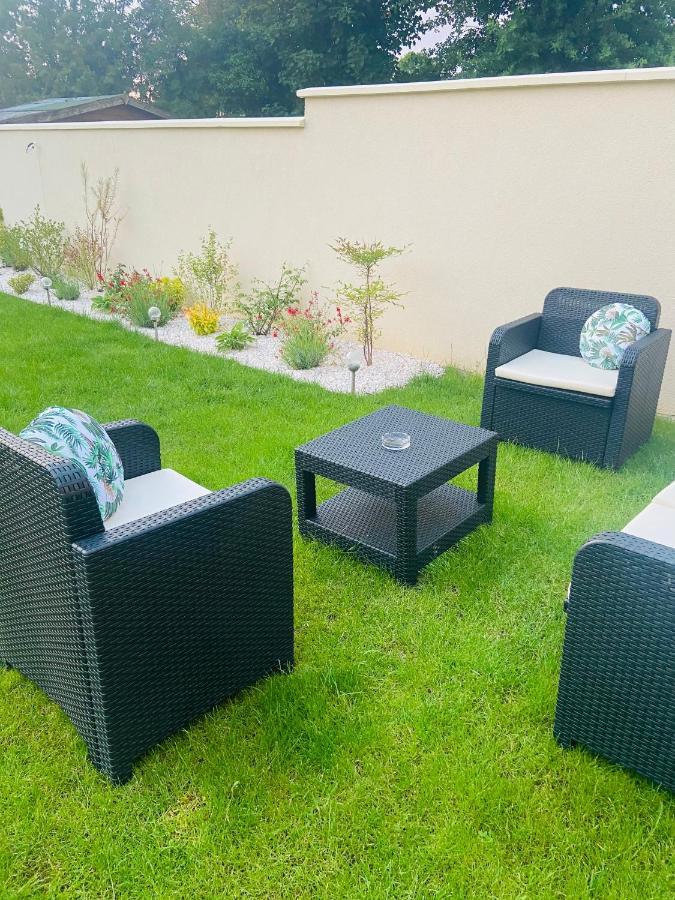 Grand T1 Moderne Jardin Pres De Cdg Daire Le Thillay Dış mekan fotoğraf